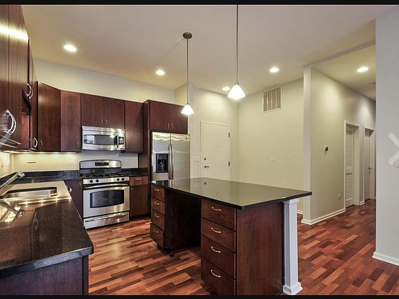 3rd image of 1825 N Winnebago Ave APT 201