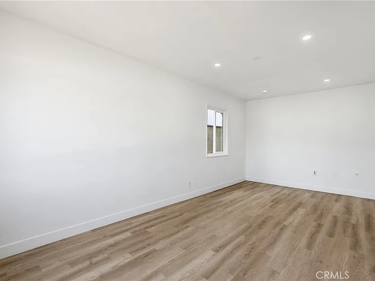 1700 Voorhees Ave — Photo 21