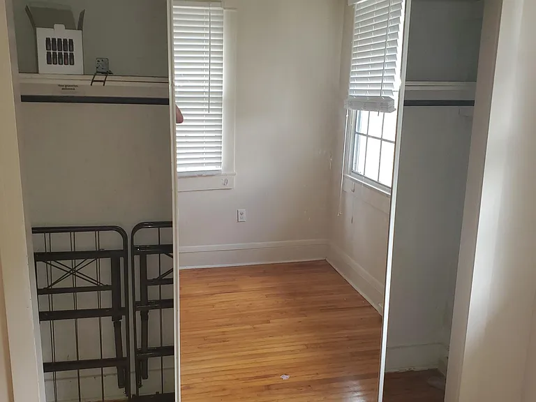 2216 Pine St — Photo 6