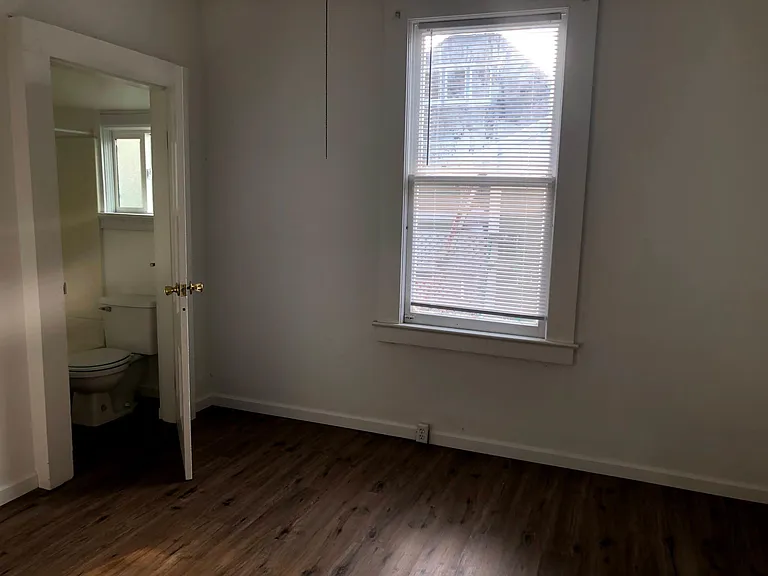 1015 E Cliff Dr #A — Photo 8