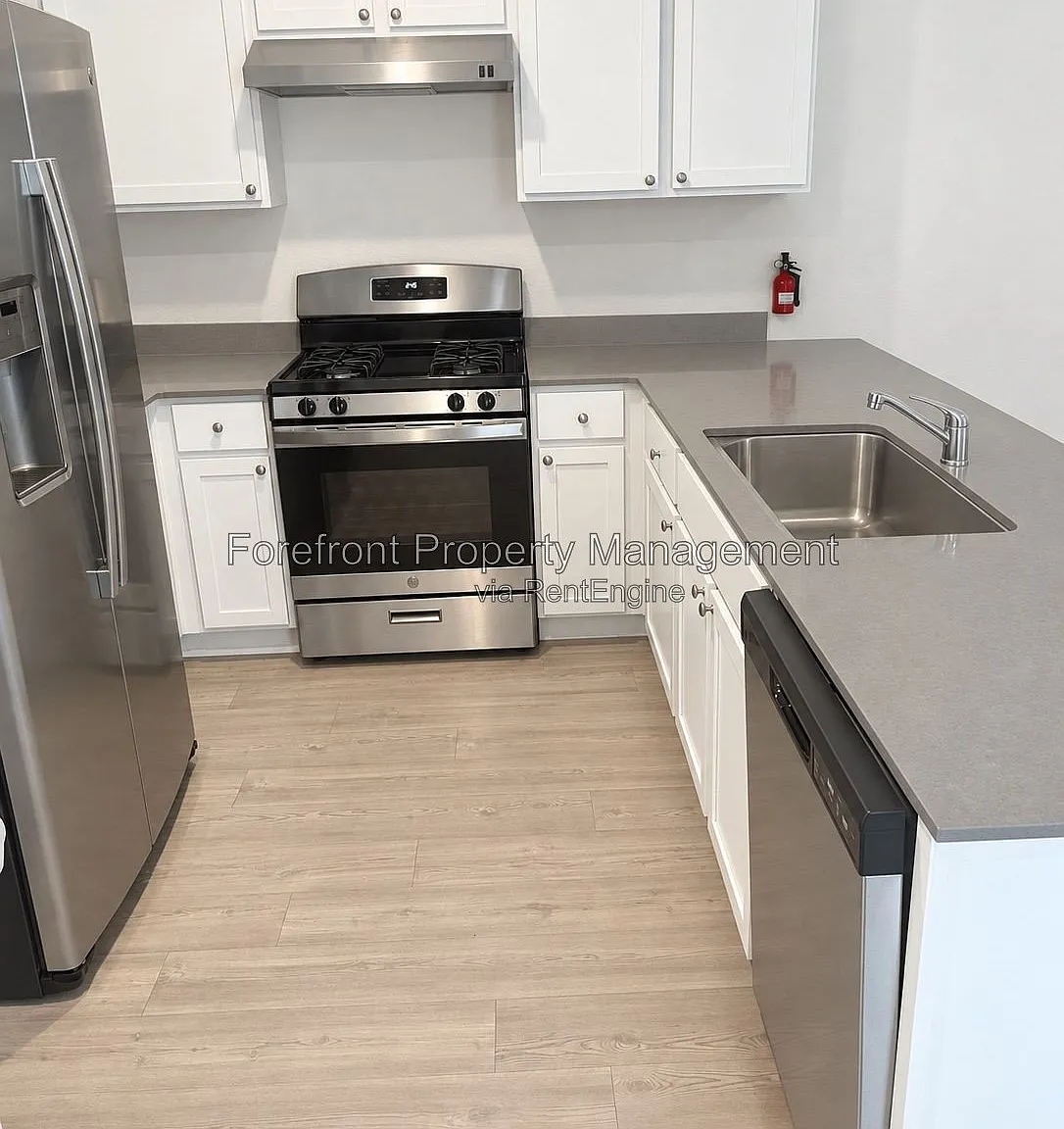 4 bed, 2.5 bath, 1530 sqft, $1,450 — Photo 2