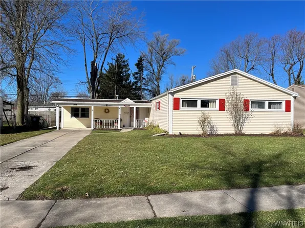 24 Beverly Dr, Depew, NY 14043