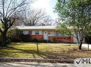 1840 Junius St, Fort Worth, TX 76103