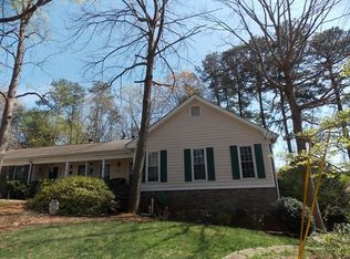 2504 Leeshire Rd, Tucker, GA 30084