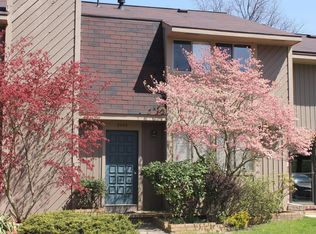 2435 Brook Ledge Rd, Bridgeville, PA 15017