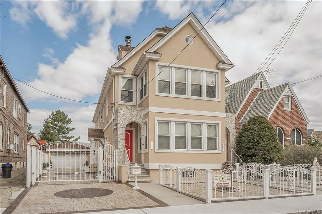 1435 Pelham Pkwy N Bronx Ny 10469 Mls H6108535 Zillow