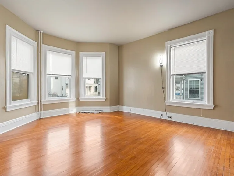 32 Gleason St #1 — Photo 8