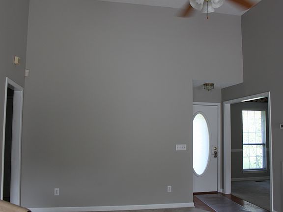 Living Room - Entrance