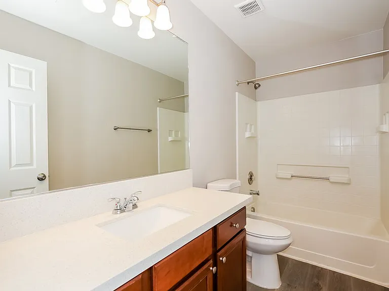 9205 Millikan Ave — Photo 16
