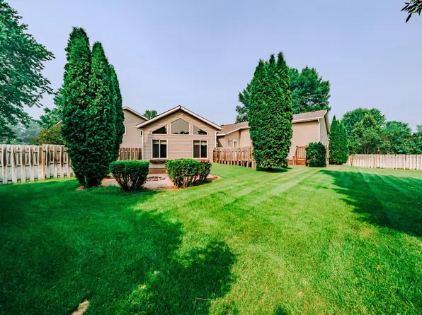 5708 Nightingale Ct, Saint Cloud, MN 56303