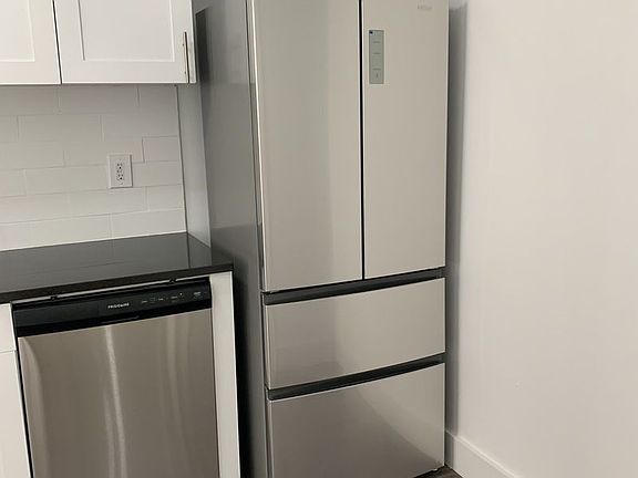 3rd image of 690 Rogers Ave APT 2D