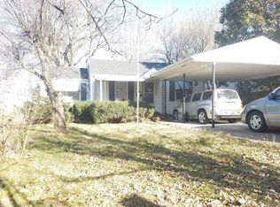 1645 E McDaniel St, Springfield, MO 65802