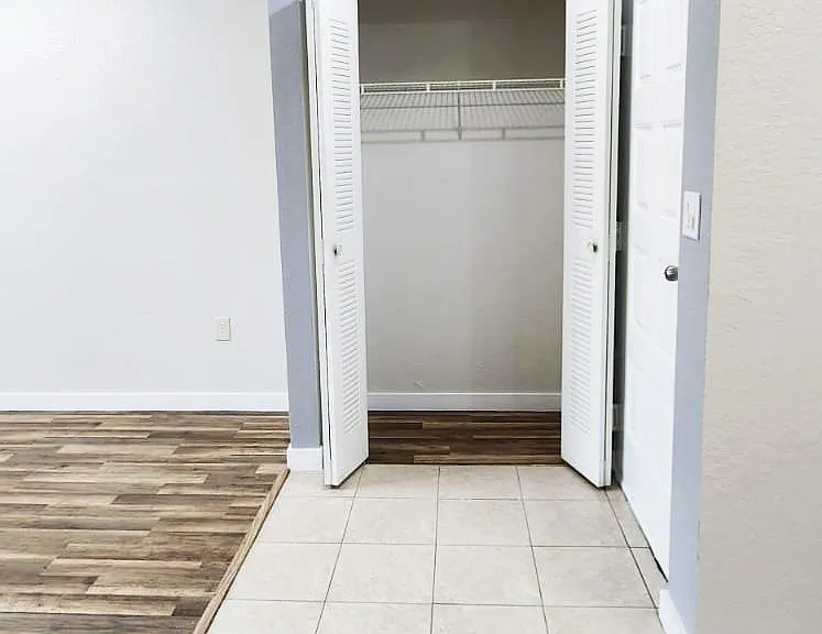 2810 N Oakland Forest Dr #207 — Photo 21