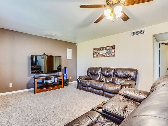 4th image of 8374 W Meadow Dr