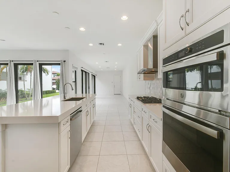 13351 Machiavelli Way — Photo 18