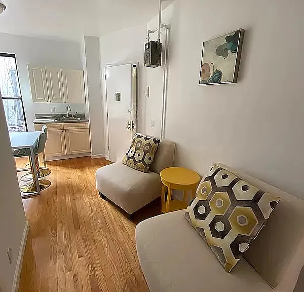416 W 56th St #17 — Photo 4