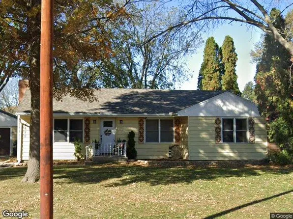 4620 NW 50th St, Des Moines, IA 50310