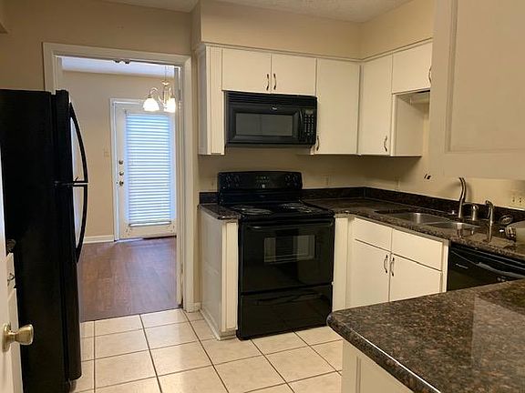 5th image of 16 Stonecreek Ct