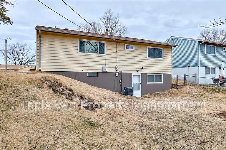 3049 Orton St — Photo 39