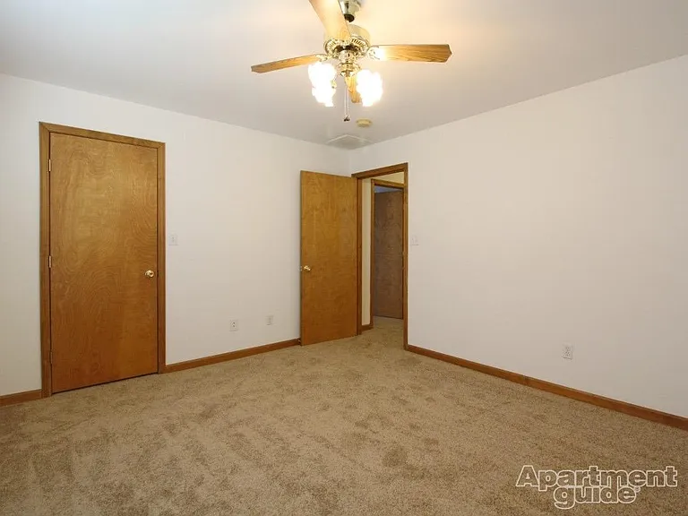 21 Canterbury Ct — Photo 9