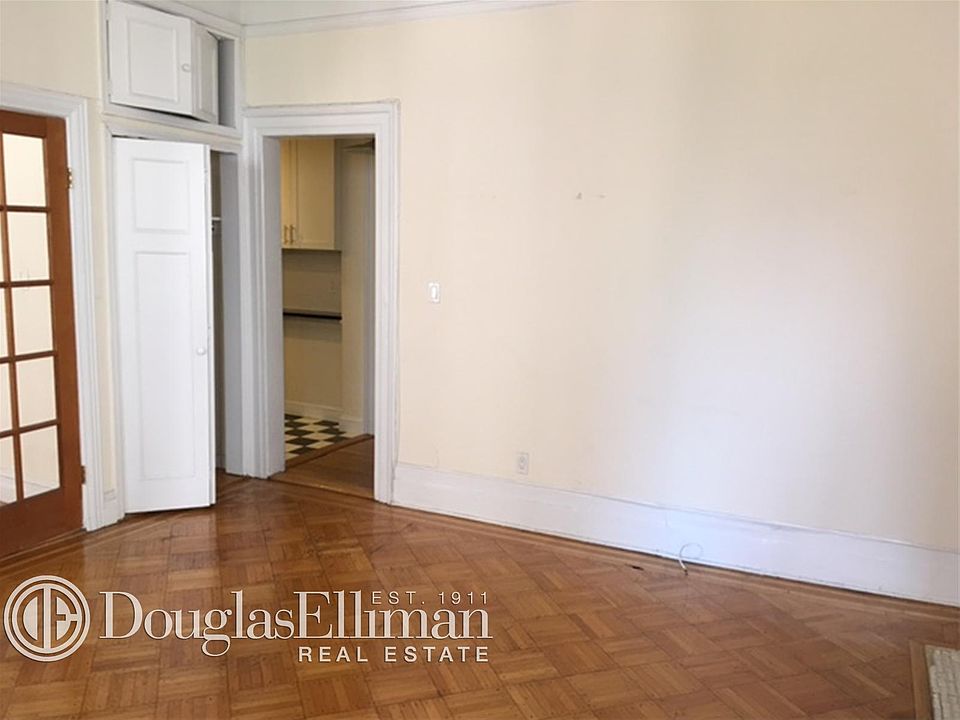 2nd image of 25 1/2 E 61st St APT 5W