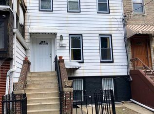 320 2nd St, Jersey City, NJ 07302