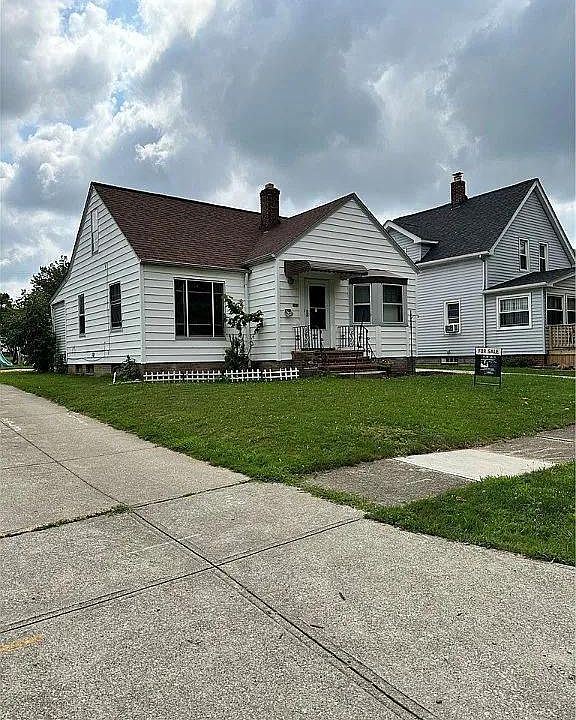1st image of 841 E 236th St
