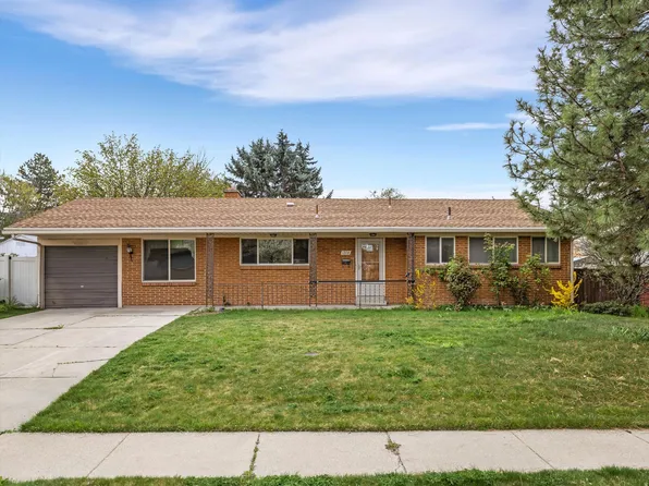1204 E Iris Ln, Salt Lake City, UT 84106