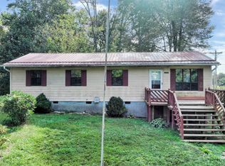 204 Wallace Ave, Spruce Pine, NC 28777