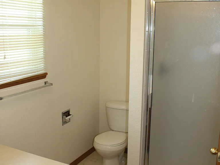 502 Haven Dr — Photo 8