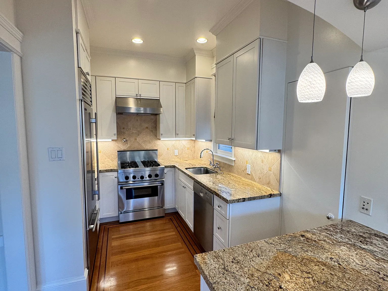 2 bed, $9,500 — Photo 3