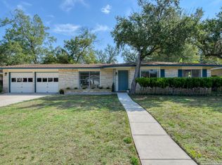 134 Oaklane Dr, Universal City, TX 78148
