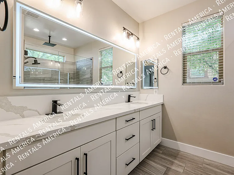 7855 W Rock Springs Dr — Photo 30