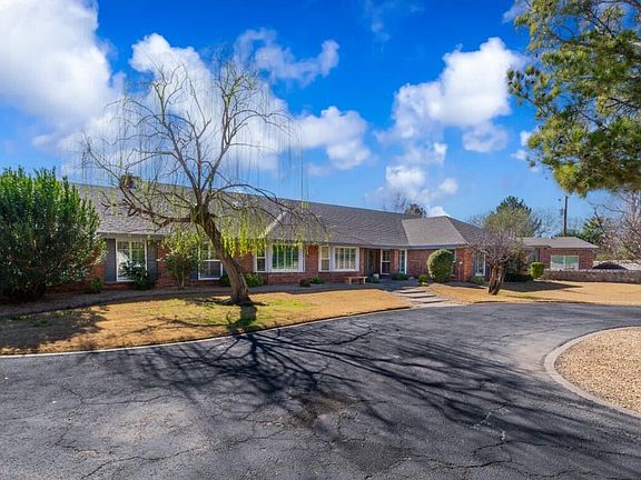 2nd image of 4755 River Creek Pl