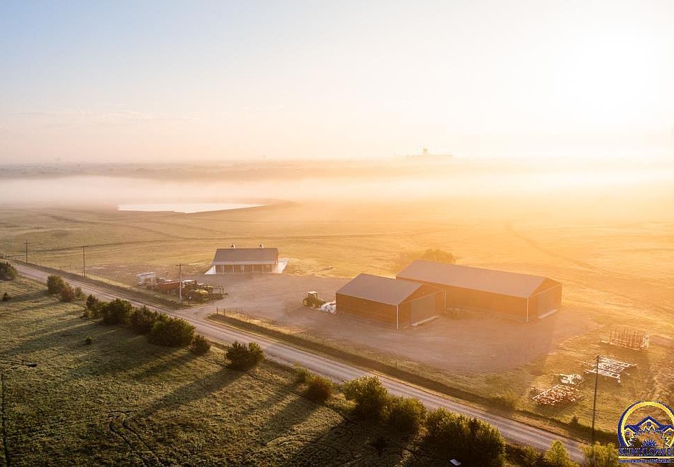 284 S Ridge Rd, Wellington, KS 67152 Zillow