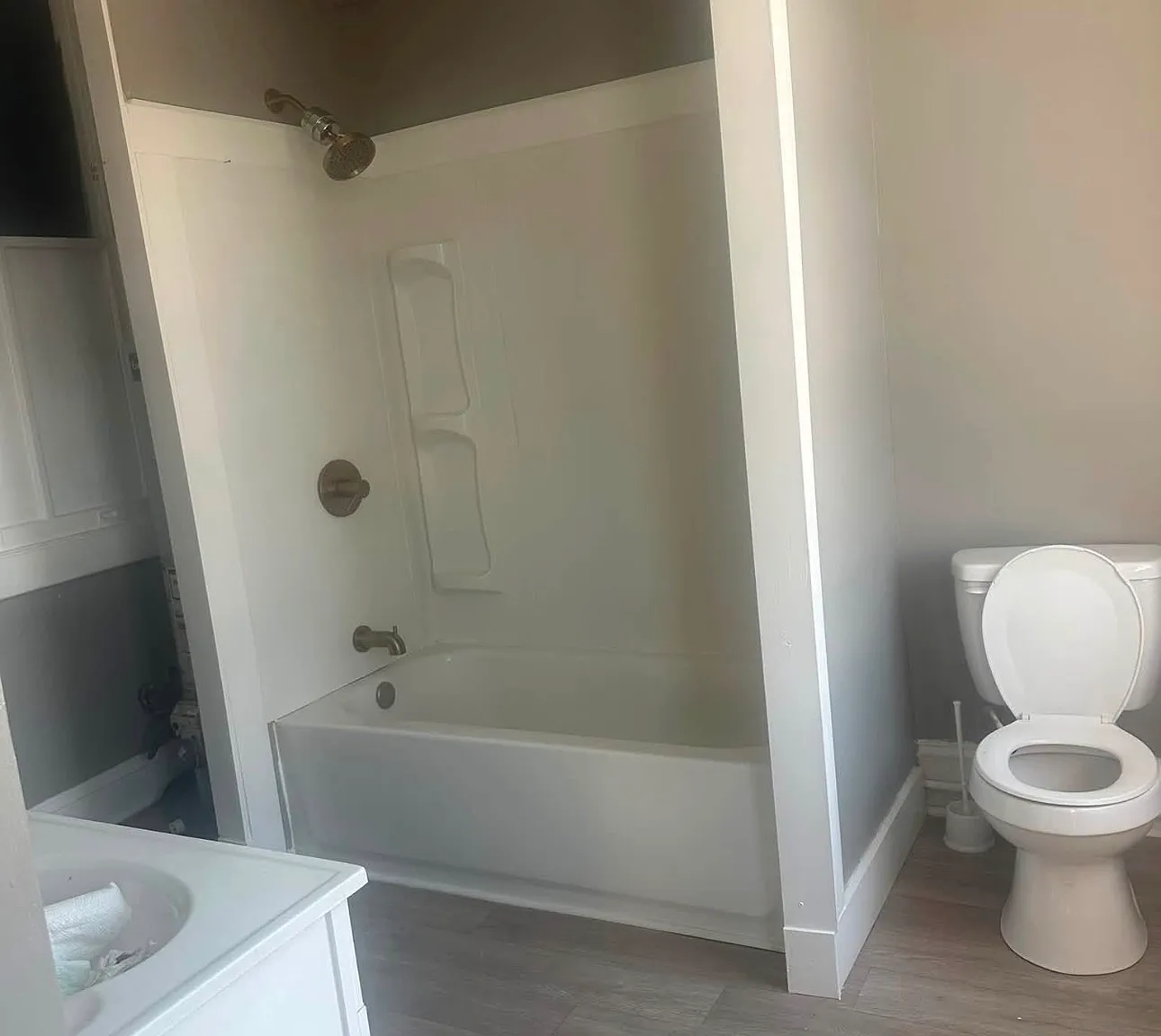 2 bed, $1,200 — Photo 2