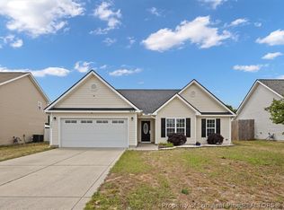 3624 Crosswinds Dr, Hope Mills, NC 28348
