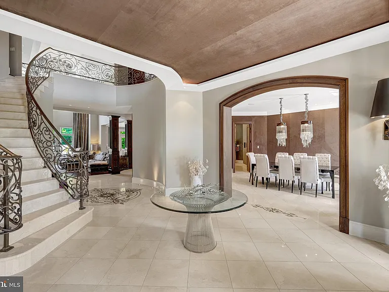 860 Nicholas Run Dr — Photo 46
