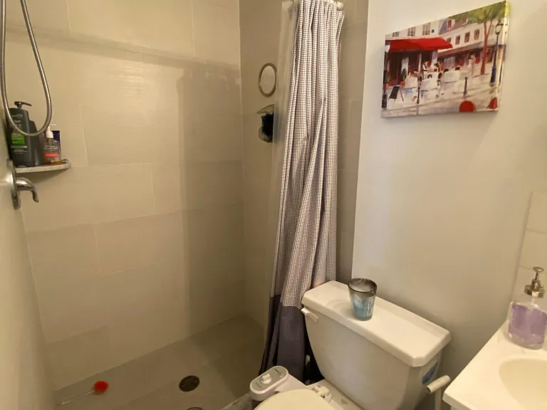 2123 Walnut St #3F — Photo 13