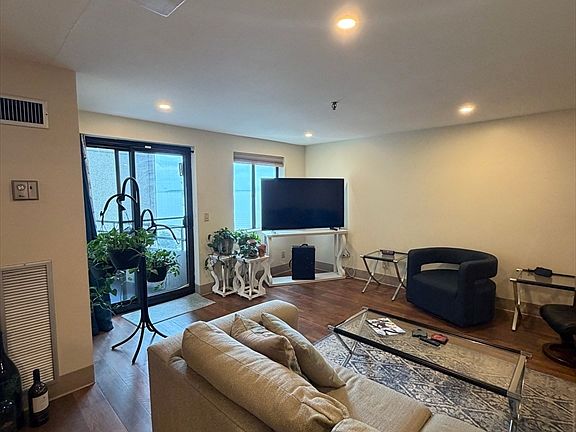 3rd image of 376 Ocean Ave APT 901