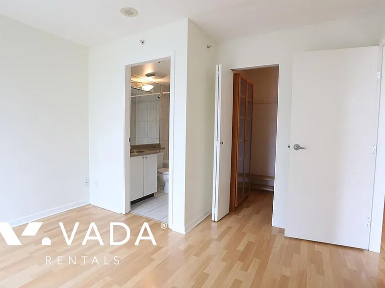 928 Richards St #605 — Photo 12