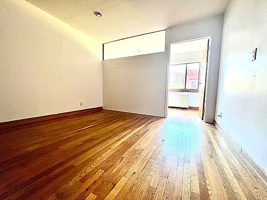 2nd image of 25 Avenue C APT 3A
