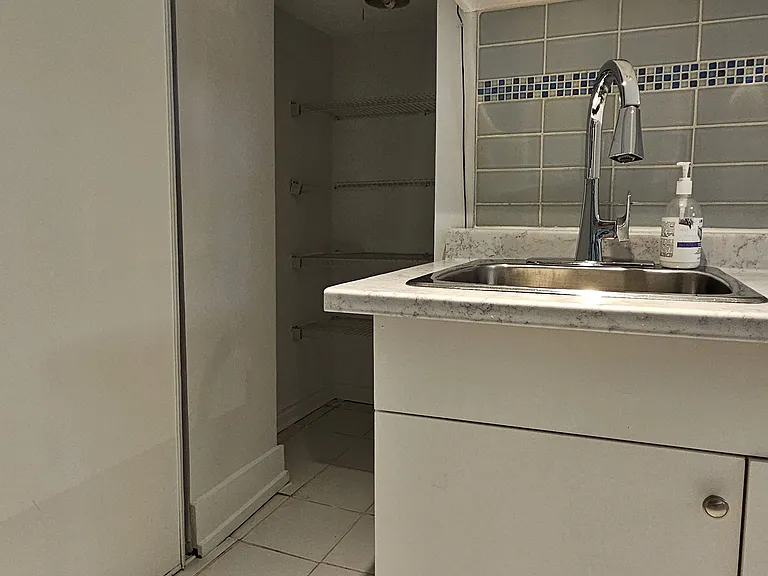 222 Patricia Ave #BASEMENT — Photo 20