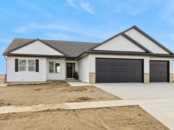 178 Karen Dr, Williamsburg, IA 52361