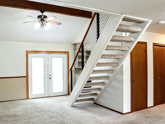 5th image of 2108 S Crestwood Dr