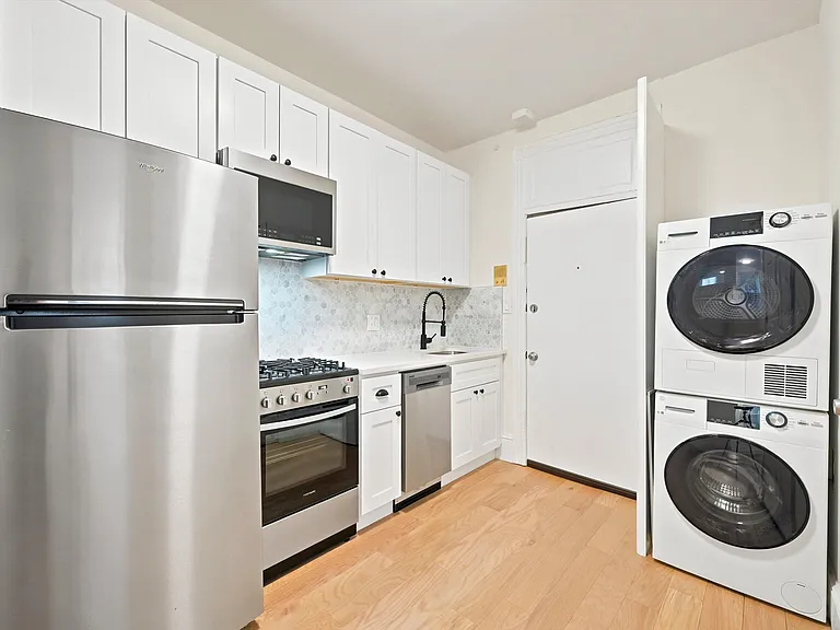 718-20 S 3rd St #2R — Photo 29