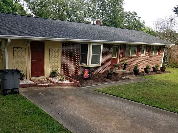 2nd image of 24 Blue Mountain Dr
