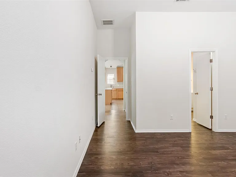1117 Alexandria Way — Photo 18