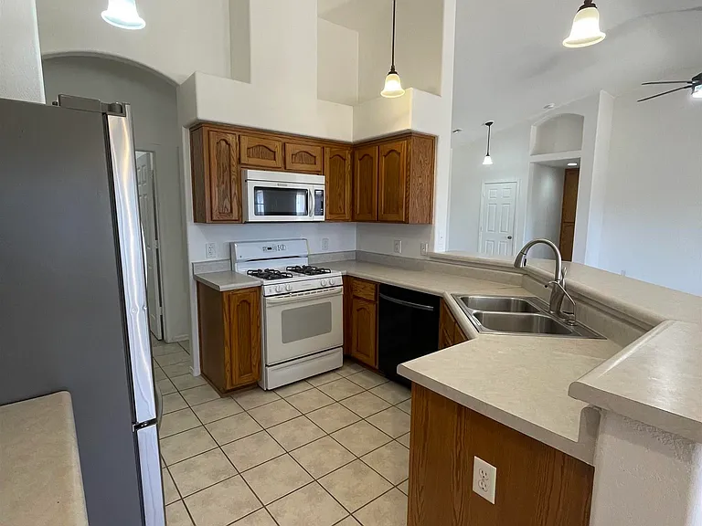 11511 S Prescott Ave — Photo 5