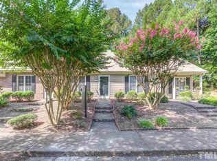 4 Crystal Oaks Ct, Durham, NC 27707